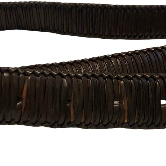 Men's Tommy Bahama Genuine Leather Brown Belt Size 48 with Brass Hardware - Picture 7 of 15